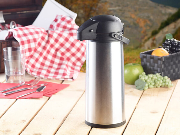 Pichet isotherme à double paroi en acier inoxydable - 1,9 L Extérieur en inox