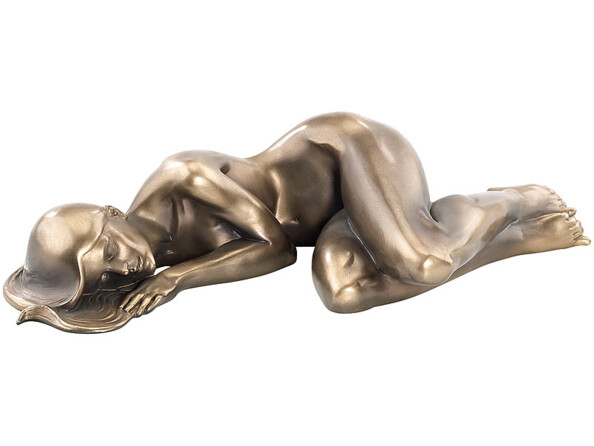 Statuette décorative en résine aspect bronze - Femme nue allongée