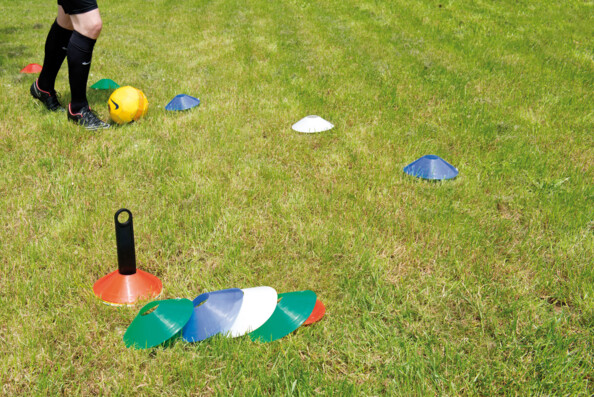 25 cônes de marquage avec supports, 5 coloris