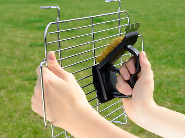Brosse de nettoyage pour barbecue 3 en 1