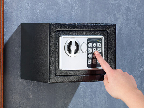Coffre-fort vue sur l'utilisation d'un code d'ouverture