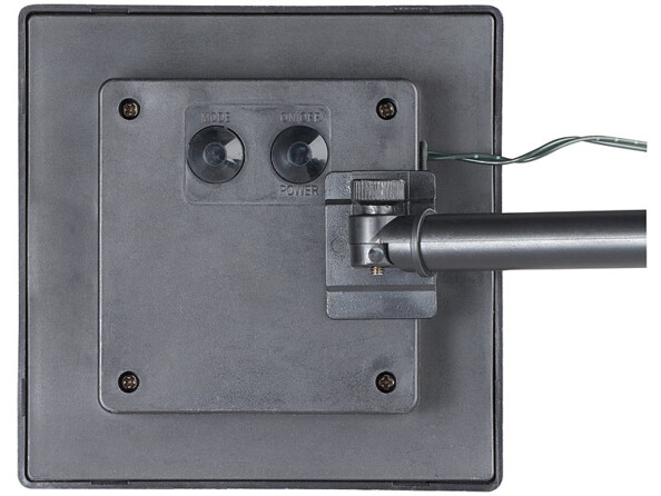 Guirlande étanche vue sur l'arriere du panneau solaire