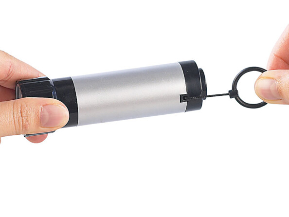 Lampe de poche à dynamo traction