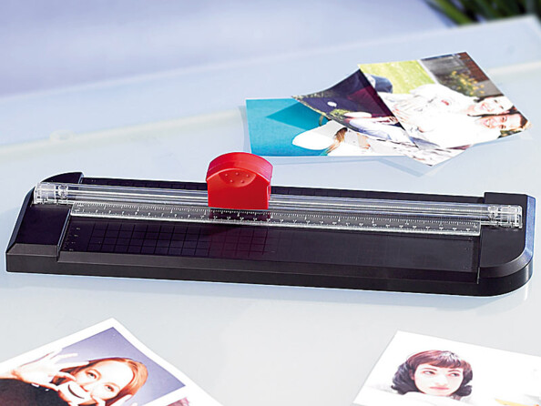 Rogneuse massicot fait des découpes nettes et précises jusqu'au format A4