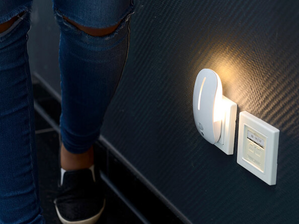 Veilleuse murale à LED Mise en situation de nuit dans une chambre