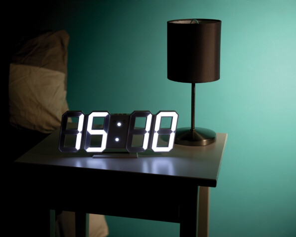 Horloge LED digitale design 3D avec fonction réveil - Grande