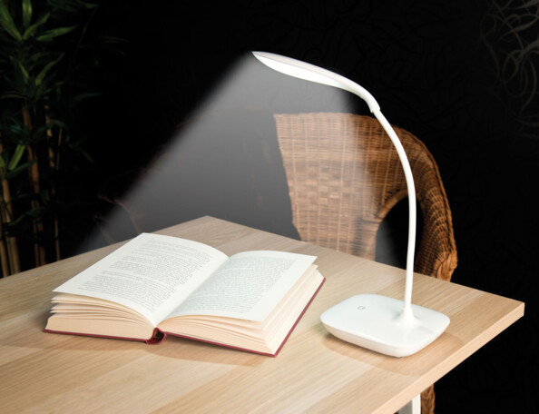 lampe de lecture led a faisceau orientable et 3 intensités lunartec nc5829