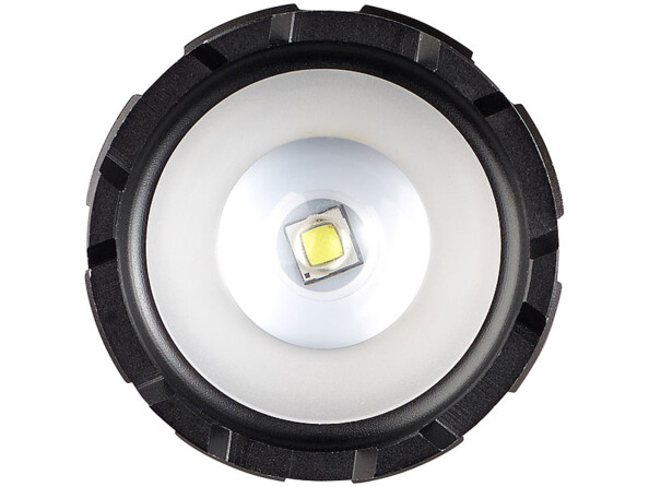 Vue sur tête de la lampe de poche étanche Ø 45 mm