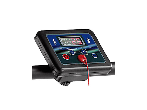 Ordinateur de suivi d'activité avec contôle précis du moteur d'un tapis de course