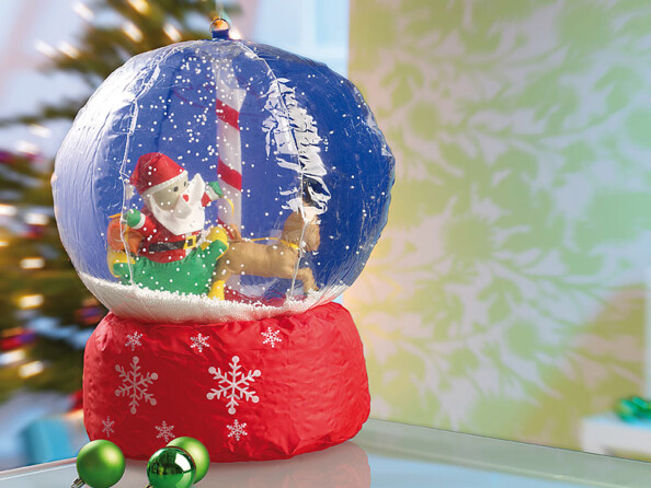 Boule à neige géante ''Père Noël''