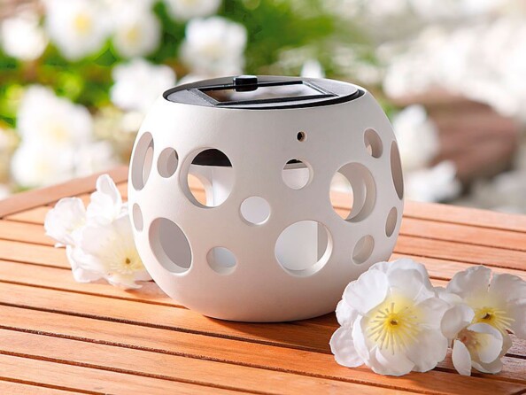 4 Lanternes à LED solaires blanches - modèle ''Bollos''