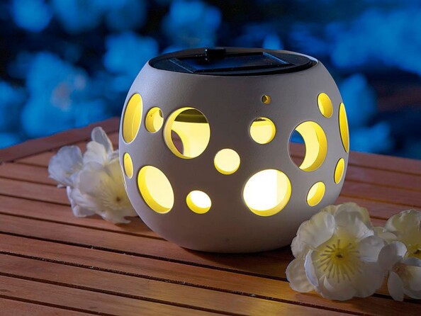 4 Lanternes à LED solaires blanches - modèle ''Bollos''