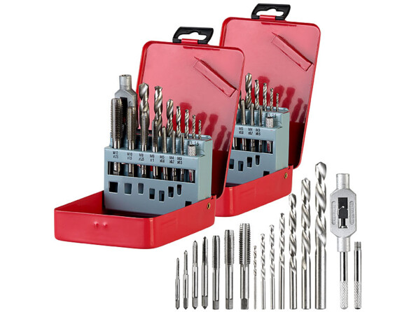 Deux boîtes avec chacune 7 forets et 7 tarauds HSS-G pour perceuse et un tourne-à-gauche.