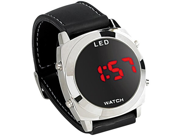 Montre bracelet à affichage digital à LED