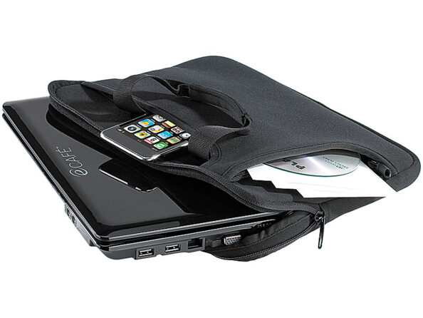 Sacoche néoprène hydrofuge et anti-salissures mise en situation