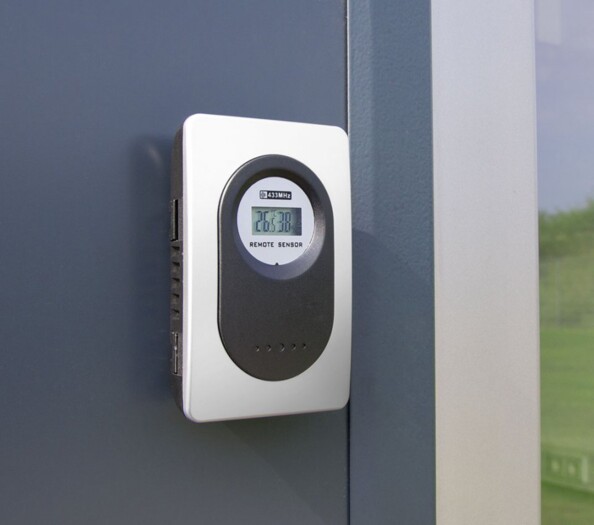 Station météo avec réveil, écran couleur et capteur