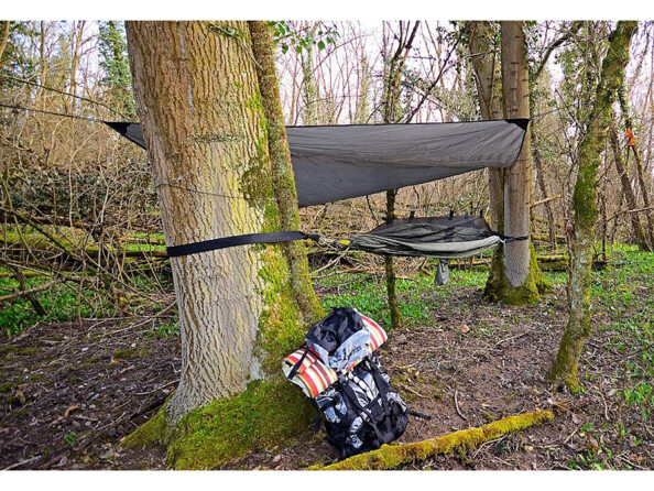 Hamac avec moustiquaire