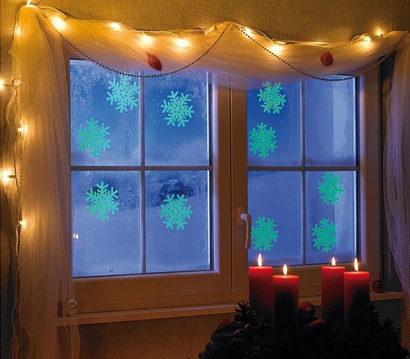 10 ''Flocons de Neige'' phosphorescents autoadhésifs