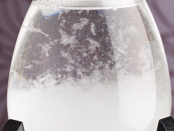 Baromètre qui est un mélange de matériaux modernes et de techniques éprouvées depuis le 17ième siècle