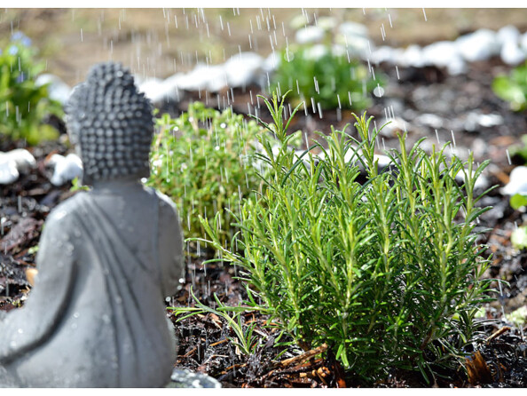 2 arroseurs de jardin à 12 buses orientables