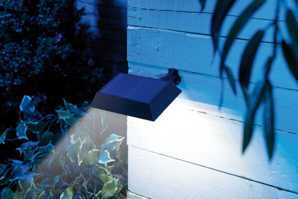 2 lampes solaires à LED 6 W pour mur et gouttière avec capteur PIR - Noir