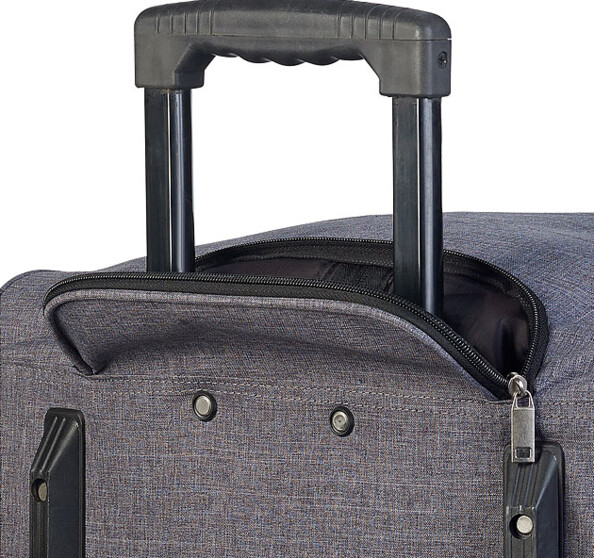 Sac de voyage XCase gris sur roulettes vu de trois quarts avec poignée télescopique