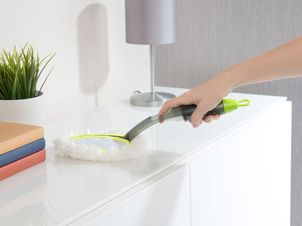 2 brosses nettoyantes 3 en 1 avec pulvérisateur