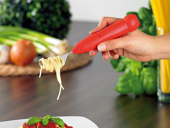 Fourchette rotative pour une enroulement propre des spaghettis