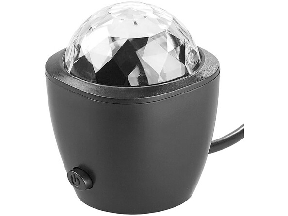 LED RVB, la lumière alterne entre le rouge énergique, le vert doux et le bleu électrique