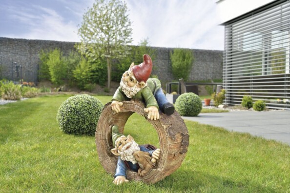 Nain de jardin ''Duo de nains avec lapin et souche d'arbre''