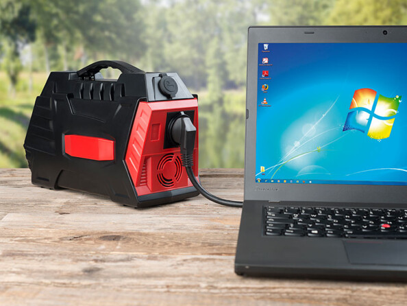 Batterie nomade 114 Ah et convertisseur solaire HSG-900 Revolt. En fonction