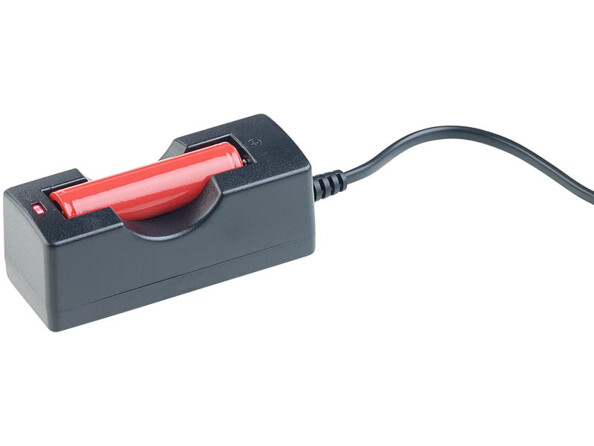 Lampe torche à LED ''TRC-140.akku''