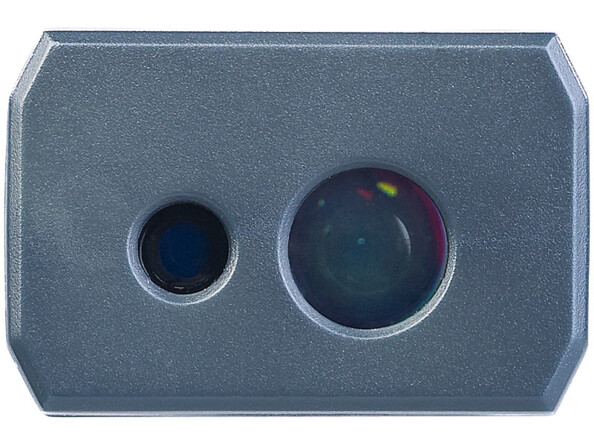 Le télémètre permet aussi d'Associer les mesures prises à une photo de la pièce. L'application accède aux données de mesure par bluetooth et les affiche sur votre smartphone. Dessinez simplement les longueurs, largeurs et hauteurs