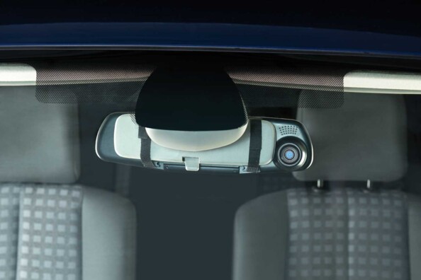 Caméra de bord et rétroviseur "NAV100.HD" avec détecteur de mouvement et écran