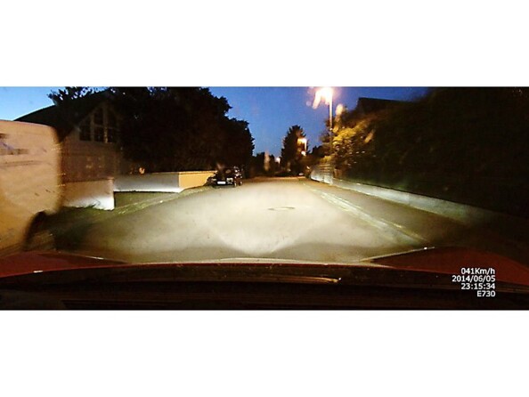 Caméra embarquée Super HD ''MDV-3300.SHD'' avec dongle GPS