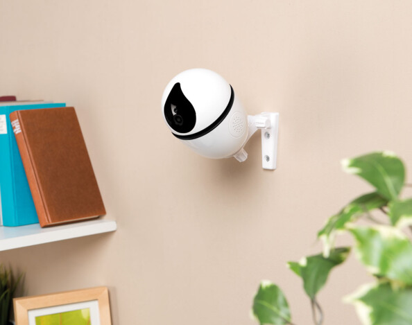 Caméra de surveillance IP Full HD avec suivi intelligent IPC-650.track