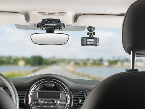 Caméra principale avec angle de champ 150°