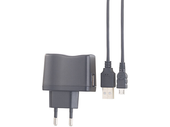 Le câble de chargement fourni avec le caméscope 4K UHD DV-860.uhd.