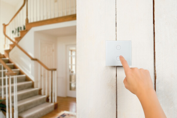 Double interrupteur tactile connecté LHC-102.on exemple