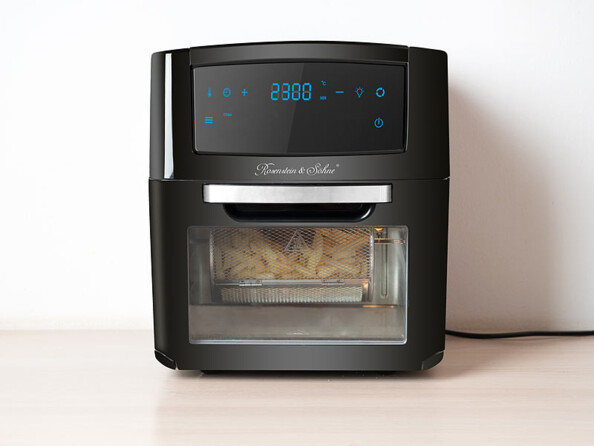 Friteuse à air chaud HF-400 en train de preparer des frites