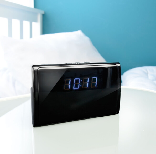 Horloge de table LED avec caméra Full HD intégrée