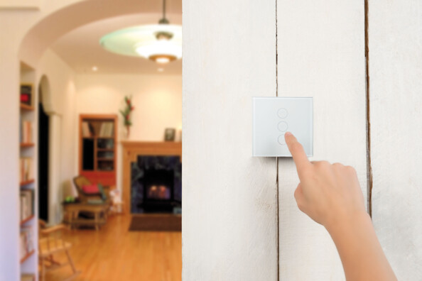 2 interrupteurs tactiles connectés avec fonction variateur LHC