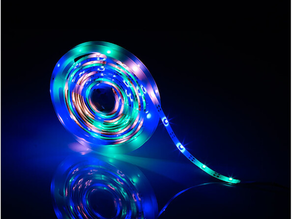 Bande à LED solaire 90 LED 3 m - 3 couleurs