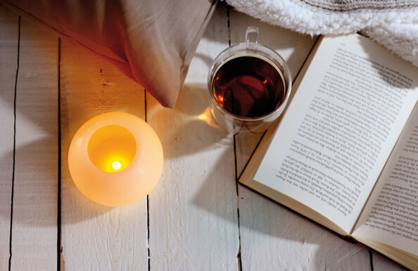 Lot de 2 bougies sphériques à LED en cire 10 et 15 cm