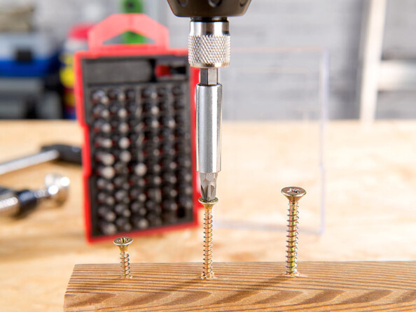 Embouts de vissage en acier chrome-vanadium avec support magnétique - 61 pièces