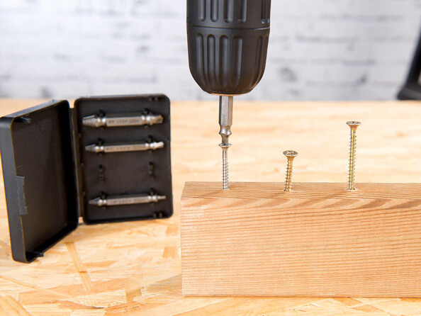 Pack de 4 extracteurs de vis jusqu'à 12 mm hss pour toutes visseuses et perceuses avec mandrin de serrage