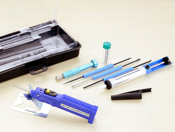 Kit de soudage avec fer à souder sans fil
