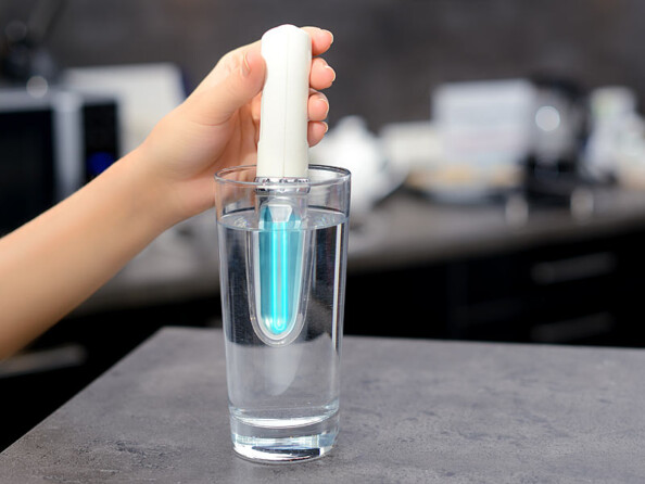 Lampe de désinfection UVC de poche Newgen Medicals