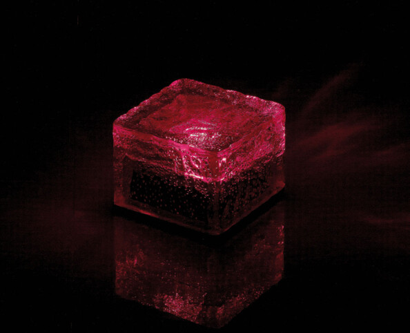 Pavé solaire à LED RVB avec capteur de luminosité couleur rouge