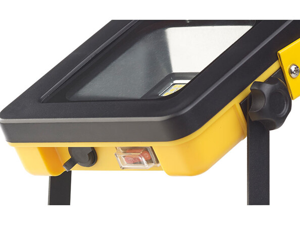 Projecteur de chantier LED sans fil 10 W avec triple alimentation